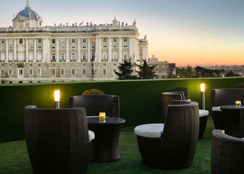 Apartosuites Jardines De Sabatini Μαδρίτη Ανέσεις φωτογραφία