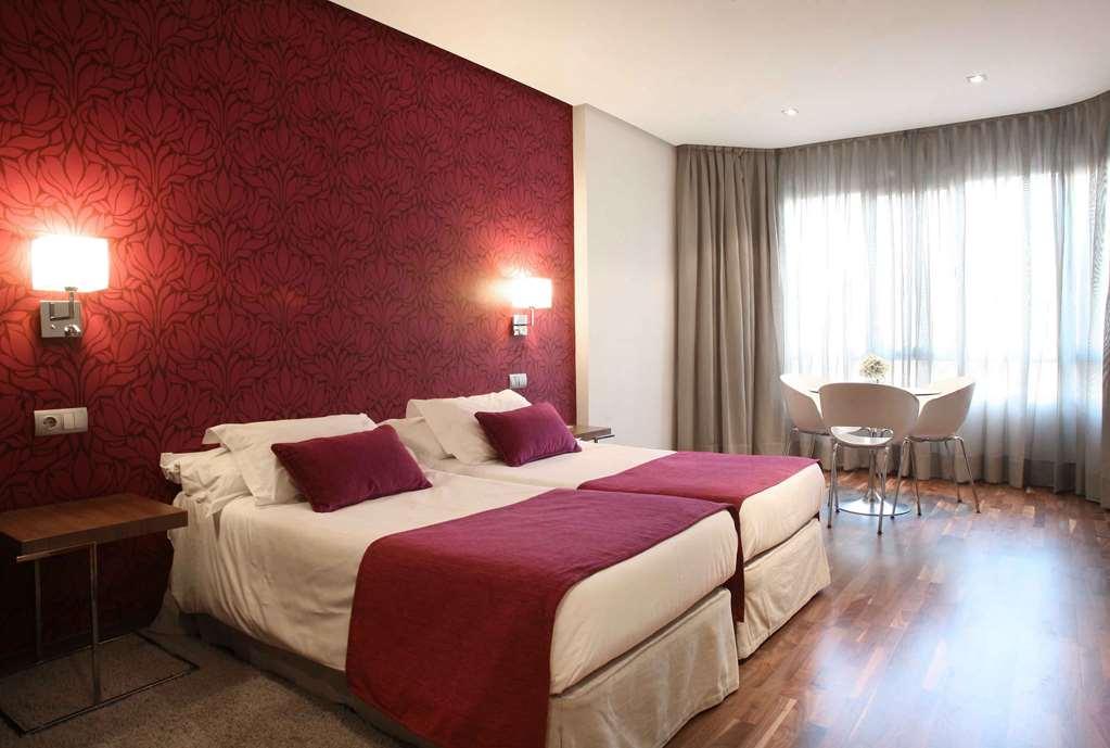 Apartosuites Jardines De Sabatini Μαδρίτη Δωμάτιο φωτογραφία