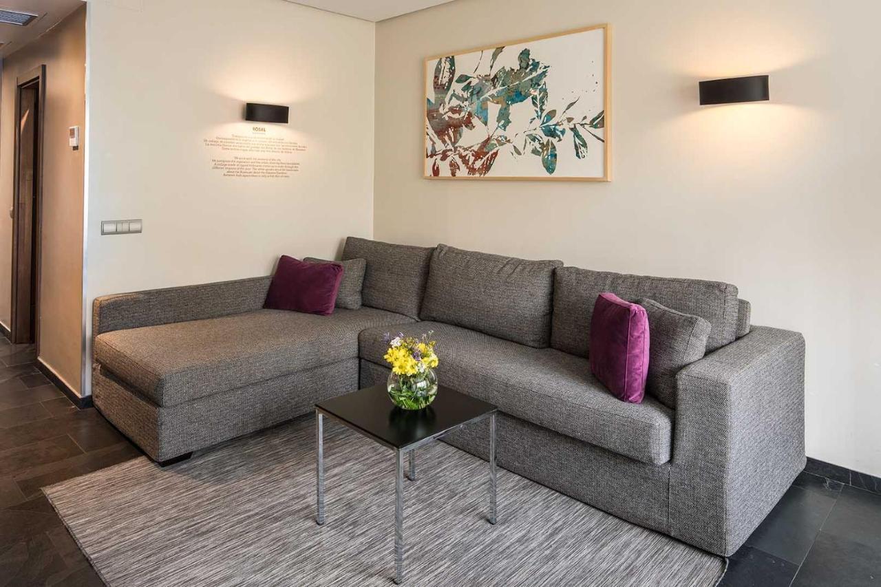 Apartosuites Jardines De Sabatini Μαδρίτη Εξωτερικό φωτογραφία