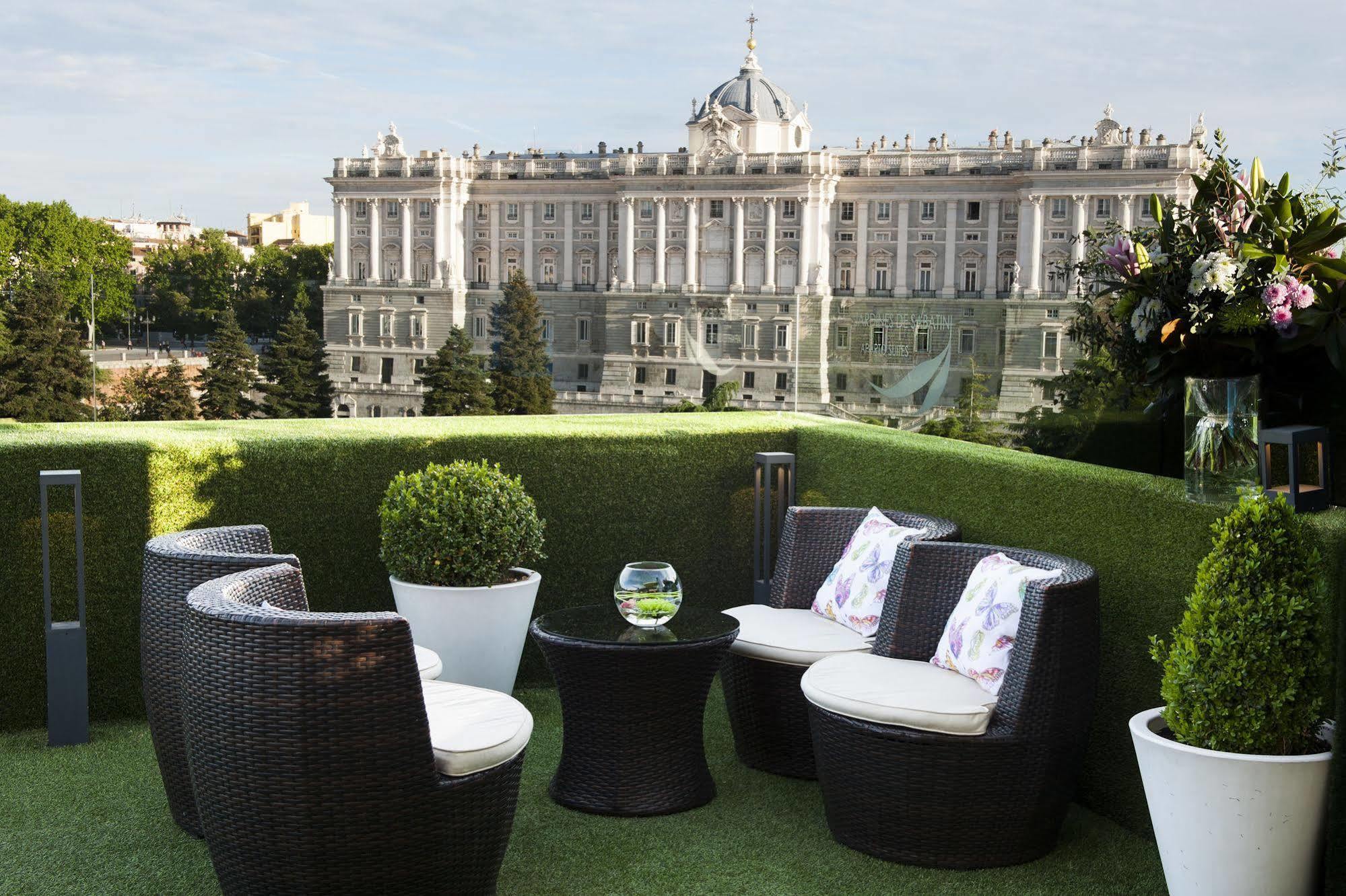 Apartosuites Jardines De Sabatini Μαδρίτη Εξωτερικό φωτογραφία