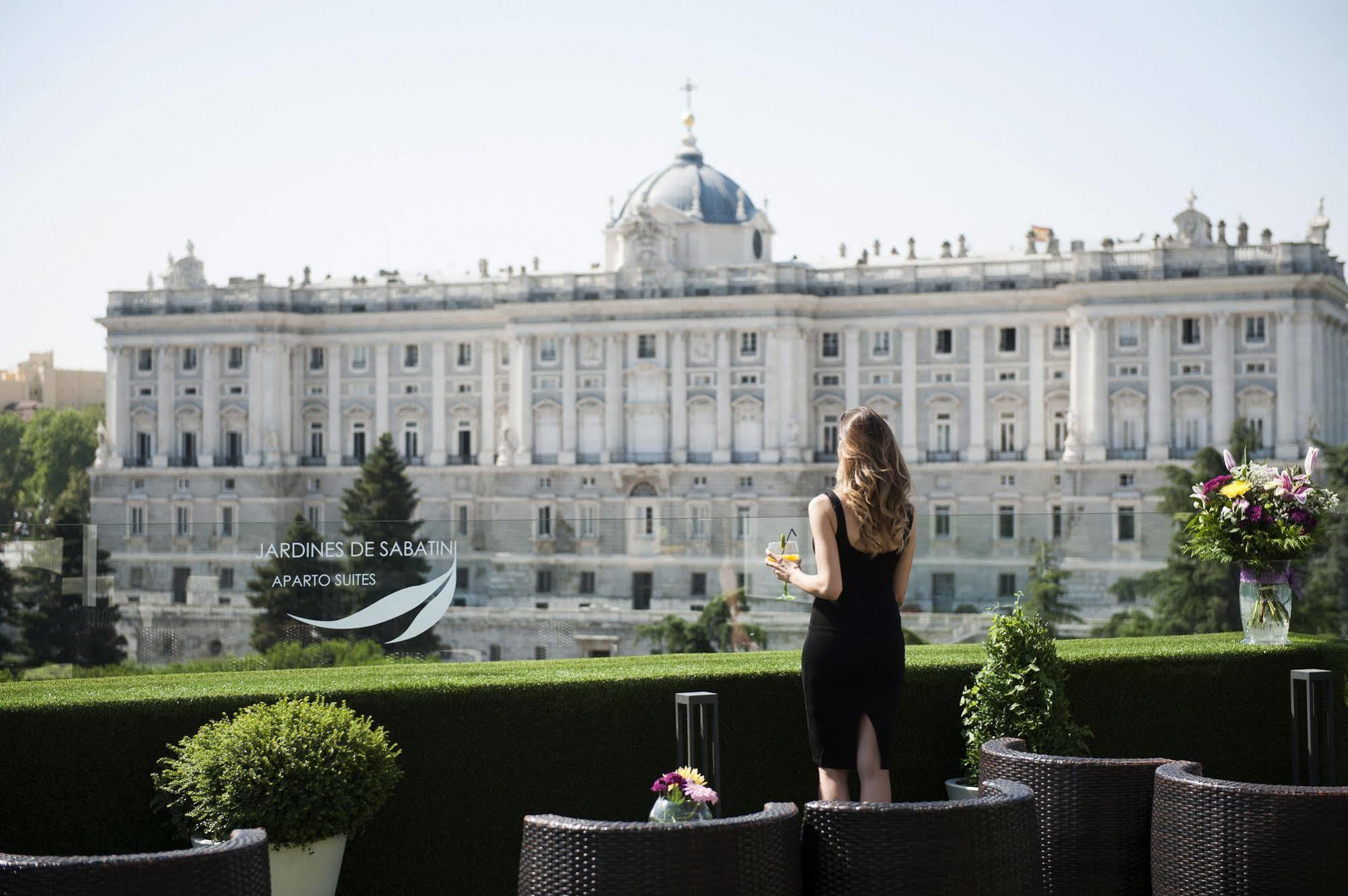 Apartosuites Jardines De Sabatini Μαδρίτη Εξωτερικό φωτογραφία