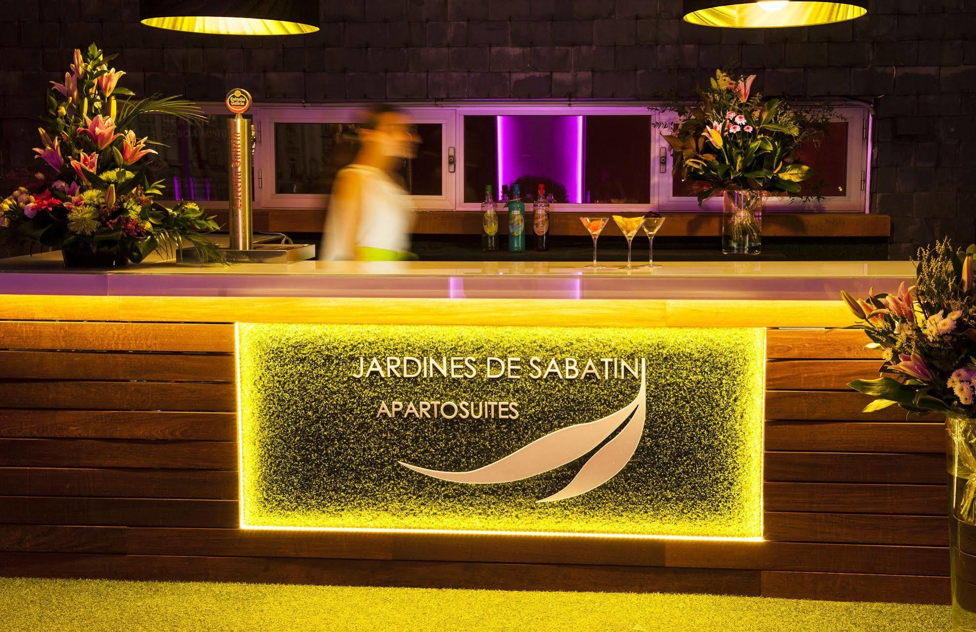 Apartosuites Jardines De Sabatini Μαδρίτη Εξωτερικό φωτογραφία